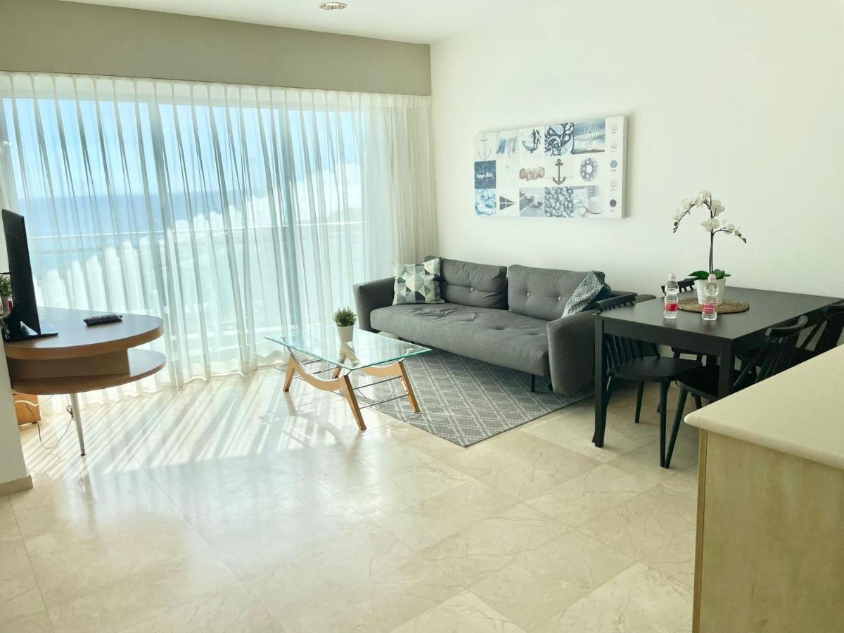 Herzelia Oceanus Apartment Hotel מראה חיצוני תמונה